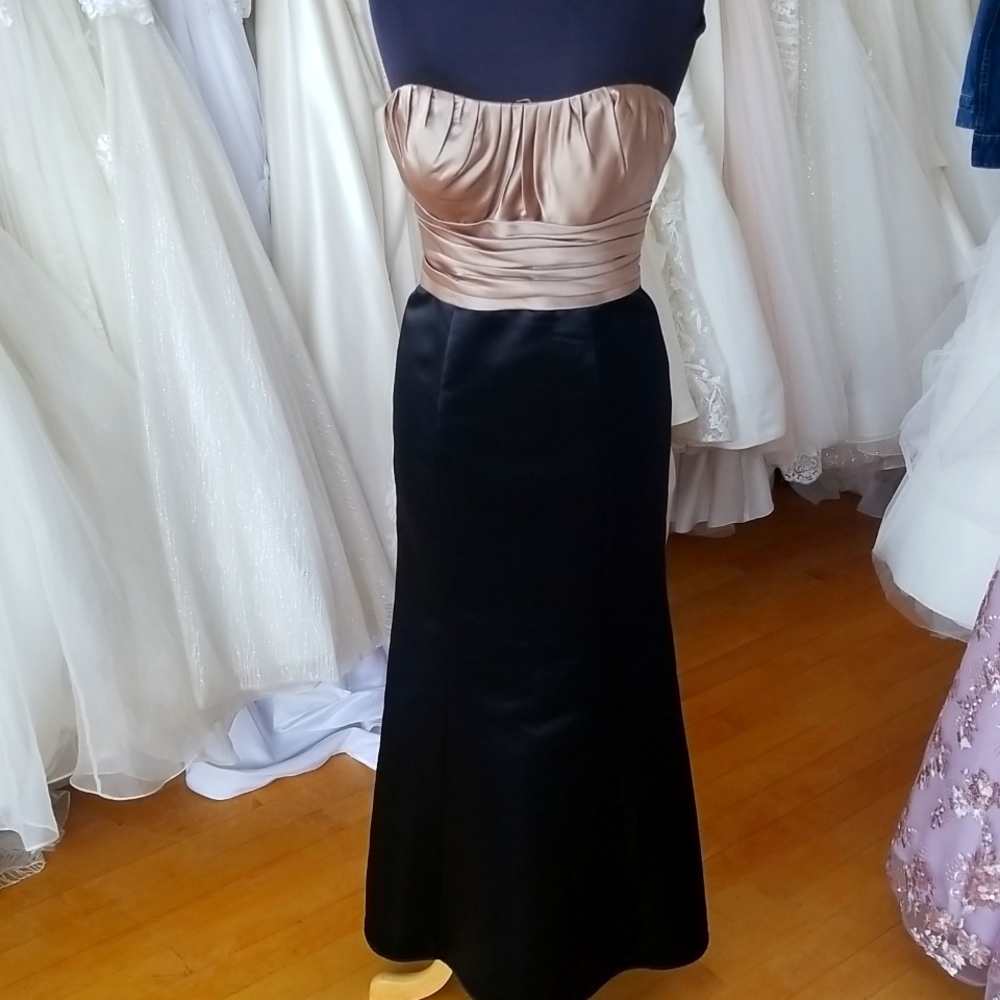Elegant satin prom formal dress